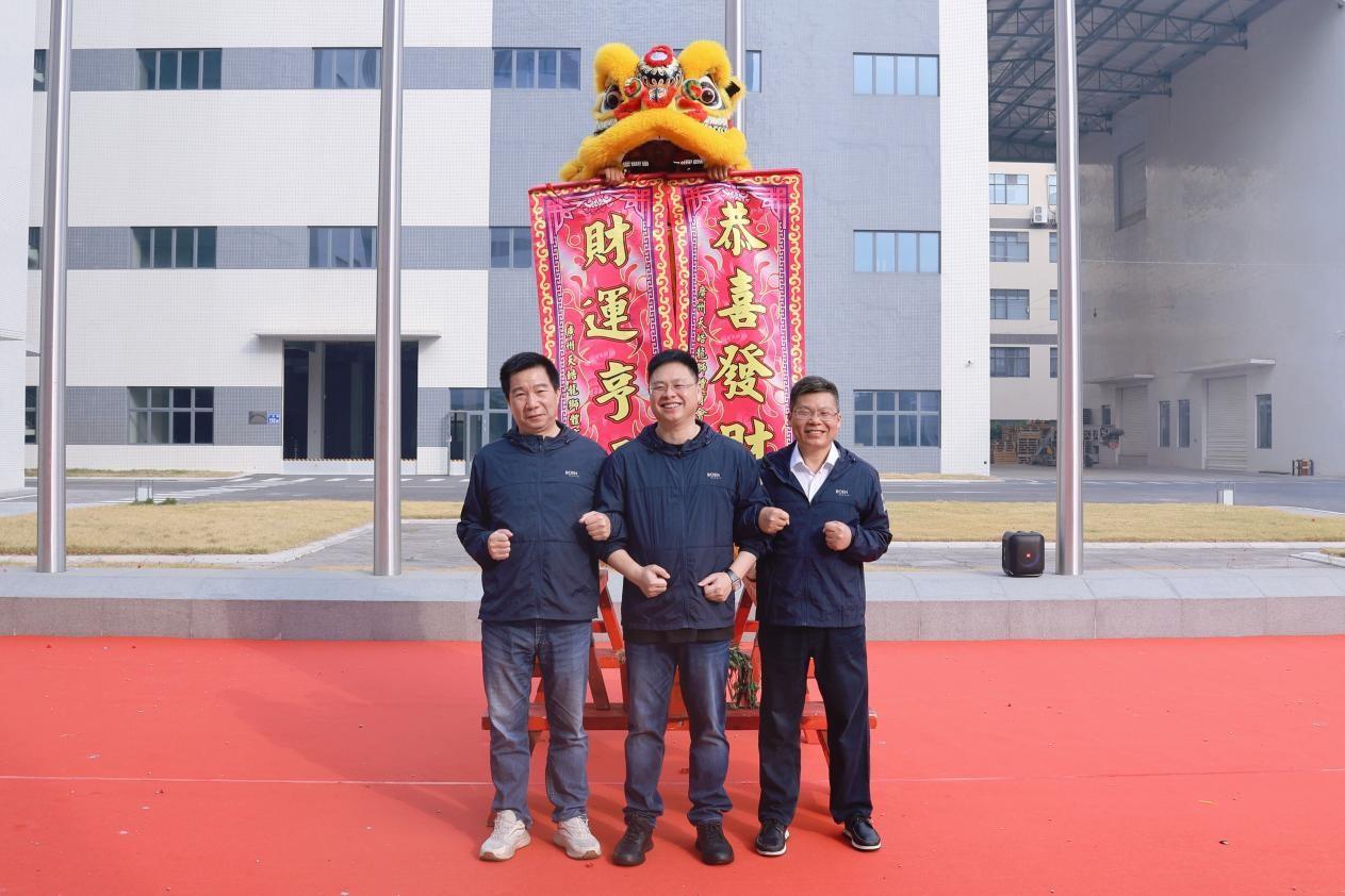 1771892169696628.jpg 000.jpg